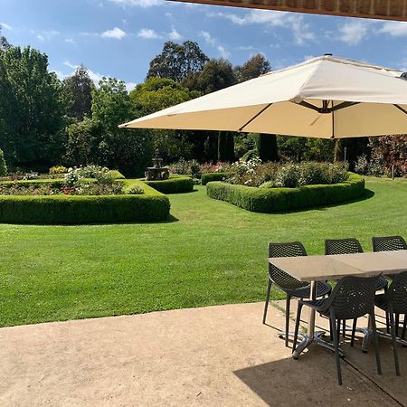 Brookfield Guest House Myrrhee Екстериор снимка