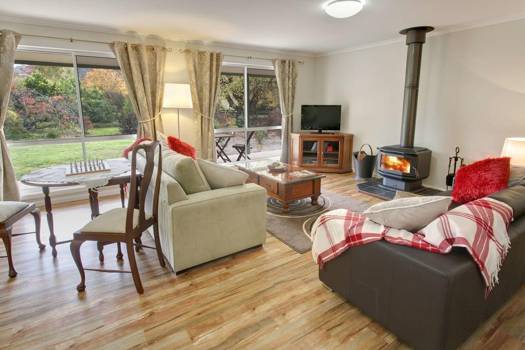 Brookfield Guest House Myrrhee Екстериор снимка